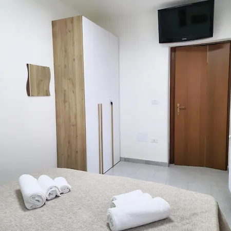 Loft - In Centro Con Ac, Wi-fi * Forlì